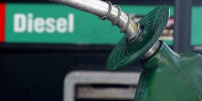Governo quer tentar mudar estatuto da Petrobras para importar combustível mais caro,...