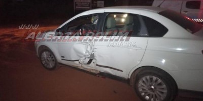 Adolescente fica ferido após bater moto na lateral de carro na RO-010 em Rolim de Moura