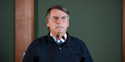 Bolsonaro diz que há risco de faltar diesel e fala em possível racionamento