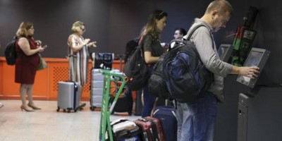 Senado aprova volta do despacho gratuito de bagagem 