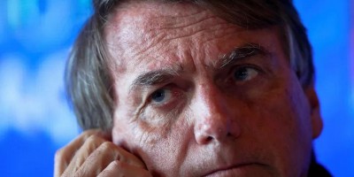A 4 meses das eleições, ala política do governo Bolsonaro quer que presidente assine...