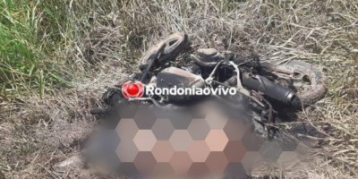 Homem é morto com tiro na nuca e tem corpo carbonizado junto com motocicleta em distrito...
