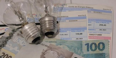 Aneel aprova reajuste de até 64% no valor das bandeiras tarifárias a partir de julho;...