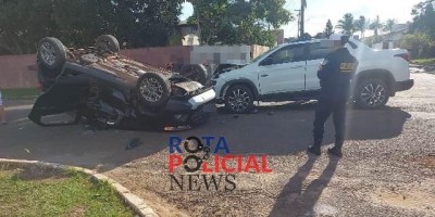 Carro capota após colidir contra camionete e criança fica ferida em Vilhena, veja...
