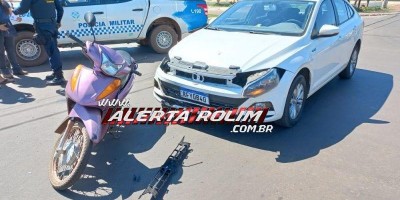 Colisão entre moto e carro é registrada no Centro de Rolim de Moura