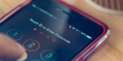 Marido muda a senha do celular e espanca mulher que desconfiava de traição