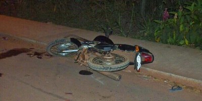 Colisão entre moto e carro deixa uma pessoa ferida em Rolim de Moura