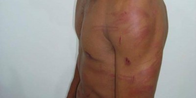 Mulher passa a madrugada na rua bebendo e espanca o marido que reclamou