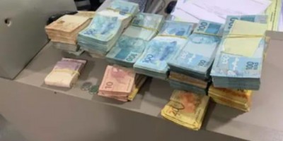 Mulher é presa por aplicar golpes de R$ 31 mil na vizinha em namoro virtual