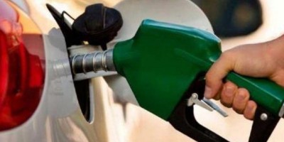 Petrobras anuncia redução de R$ 0,18 no preço da gasolina a partir desta terça-feira...