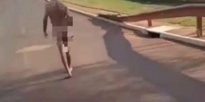 Motociclista flagra homem andando nu em via de Ponta Porã (MS); veja vídeo