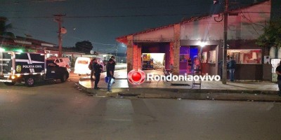 Homem é atacado a tiros e morre em bar 