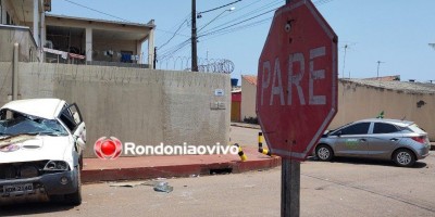 Motorista fica ferido após capotamento de caminhonete