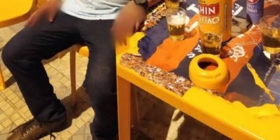 Homem é esfaqueado nas costas enquanto bebia em bar 