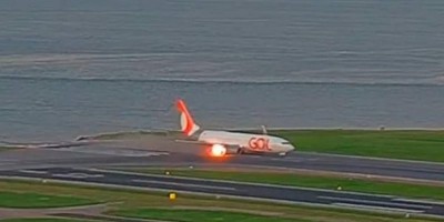 Turbina de avião pega fogo durante decolagem no RJ; vídeo