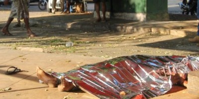 Mulher é morta a pedradas em praça de Ouro Preto