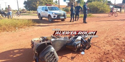Colisão entre duas motos deixa um ferido em Rolim de Moura