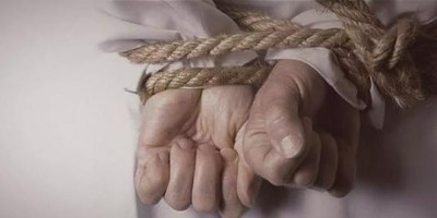 Idoso vai dormir com novinha e acaba rendido por bandidos