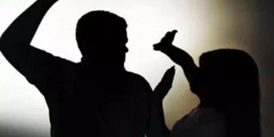 Marido agride e tenta estrangular mulher por ciúmes