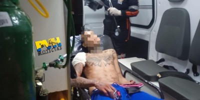 Homem é esfaqueado pela esposa durante briga de casal