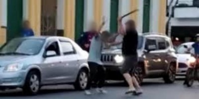 Briga no trânsito quase termina em morte a facãozada