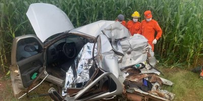 Duas pessoas morrem após grave acidente na BR-435, em RO