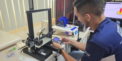 SENAI-RO inova com equipamento que recicla garrafas PET