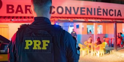 Mulher é presa suspeita de prostituir irmã de 15 anos em RO