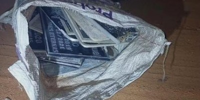 Placas de lápides são furtadas de cemitério em Ariquemes