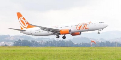 Avião colide com pássaro e retorna ao Aeroporto de Brasília
