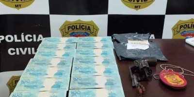Homem é preso após receber encomenda de cédulas falsas