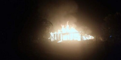 Incêndio destrói casa em Nova Brasilândia