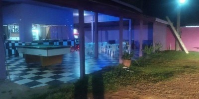 Homem é morto a tiros em bar de São Francisco