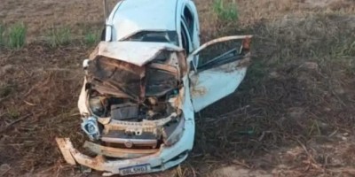 Condutor é encontrado morto após capotamento na zona rural