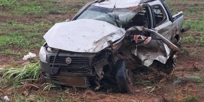 Homem morre após grave colisão entre caminhão boiadeiro e carro na BR-364