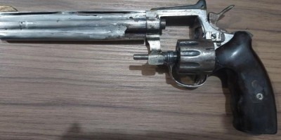 Confraternização termina em tiros, luta e prisão
