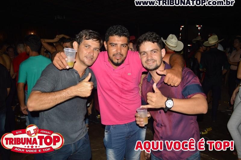 ROLIM DE MOURA: FORRO BOYS