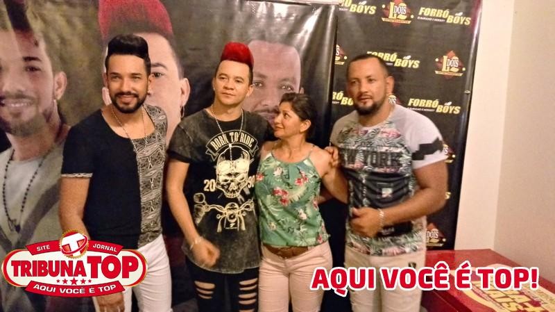 ROLIM DE MOURA: FORRO BOYS