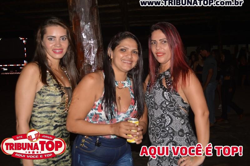 ROLIM DE MOURA: FORRO BOYS