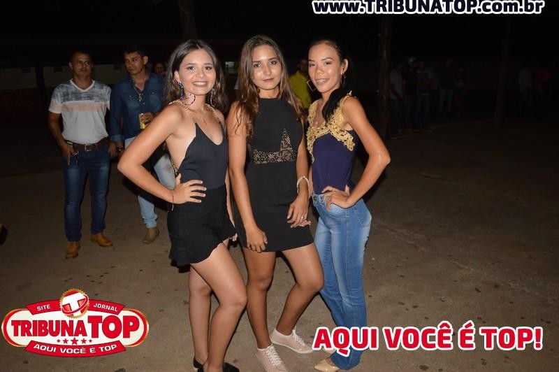 ROLIM DE MOURA: FORRO BOYS