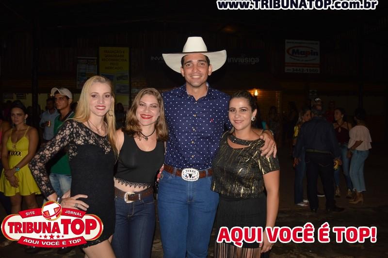 ROLIM DE MOURA: FORRO BOYS
