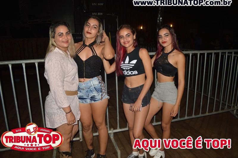 ROLIM DE MOURA: FORRO BOYS