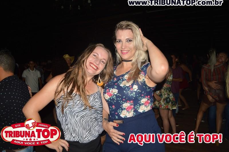 ROLIM DE MOURA: FORRO BOYS