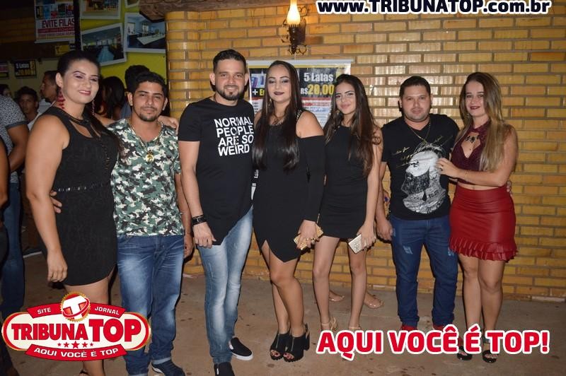 ROLIM DE MOURA: FORRO BOYS