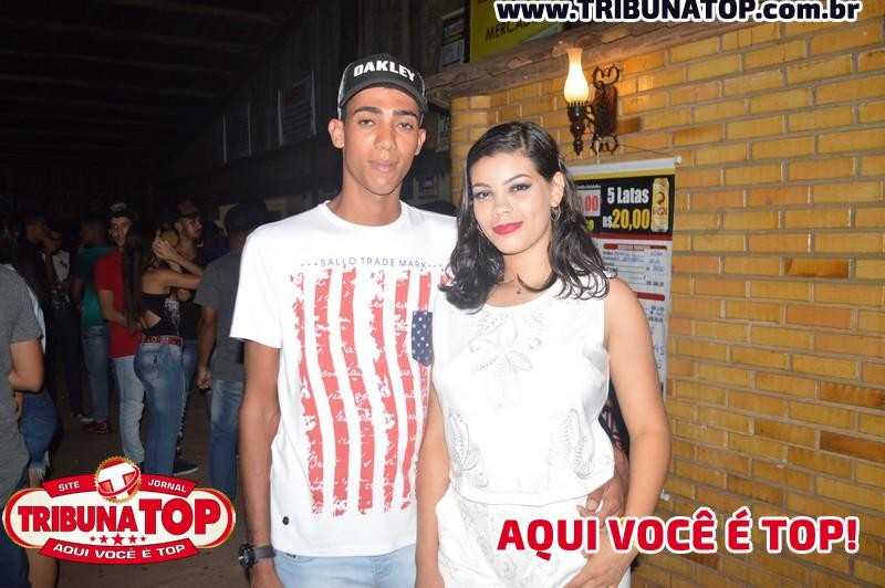 ROLIM DE MOURA: FORRO BOYS
