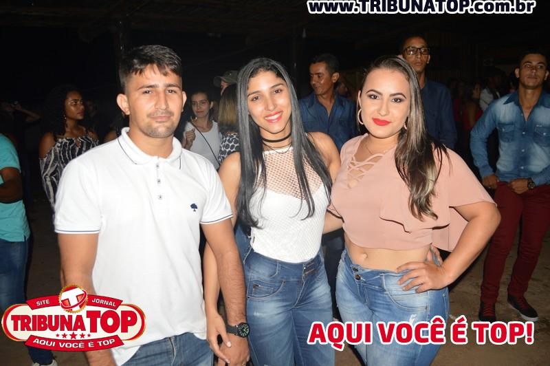 ROLIM DE MOURA: FORRO BOYS