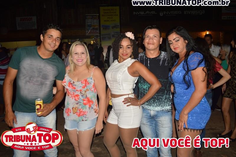 ROLIM DE MOURA: FORRO BOYS