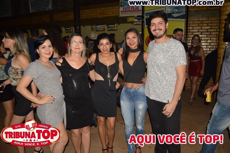 ROLIM DE MOURA: FORRO BOYS