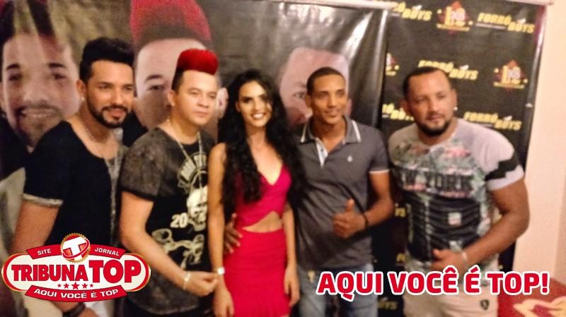 ROLIM DE MOURA: FORRO BOYS