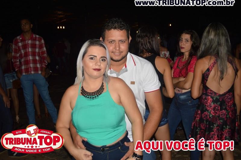 ROLIM DE MOURA: FORRO BOYS